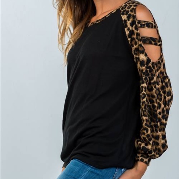 CUT OUT LEOPARD SLEEVE SOFT TOP in black - Picture 6 of 8